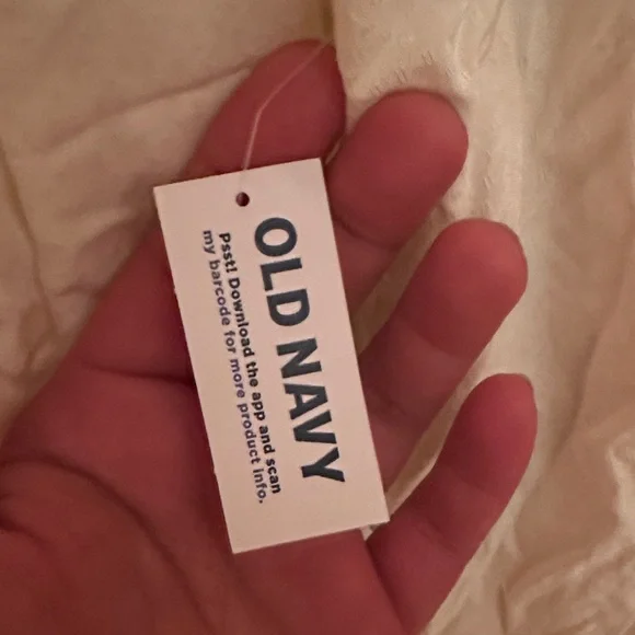 Old Navy Women's Cream Off-Shoulder Peasant Top - Picture 3 of 5